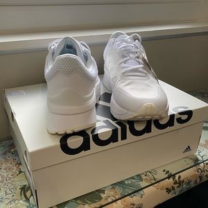 Men’s Adidas ZNCHILL running shoe, size 9 BRAND NEW